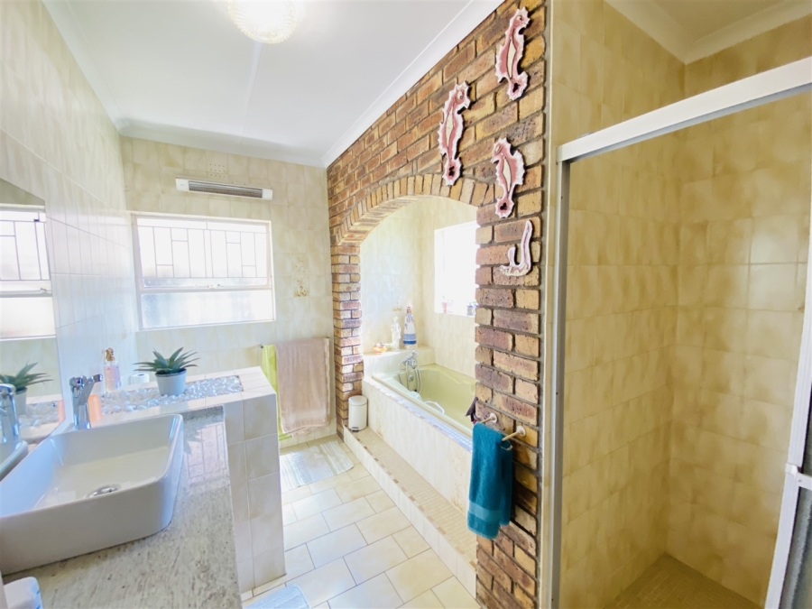 3 Bedroom Property for Sale in Dalpark Gauteng