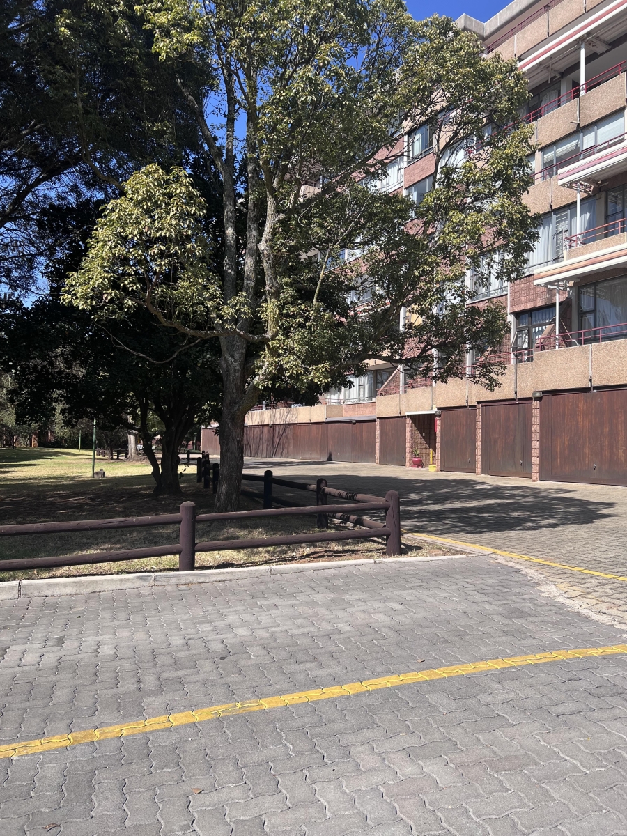 2 Bedroom Property for Sale in Lynnwood Glen Gauteng