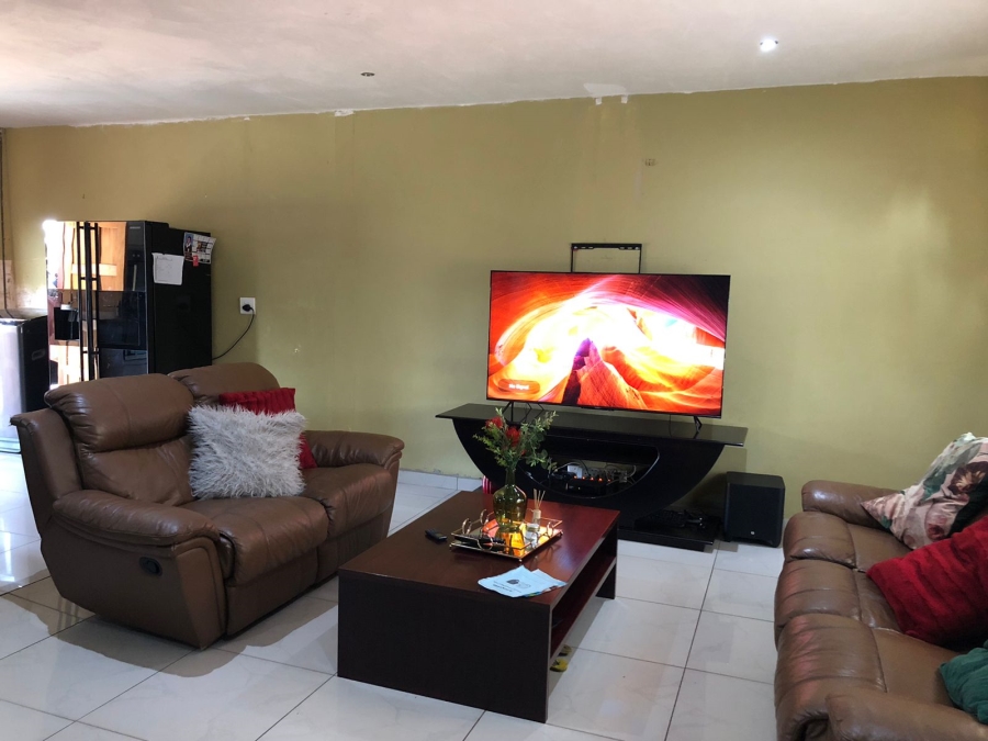 To Let 3 Bedroom Property for Rent in Three Rivers Gauteng