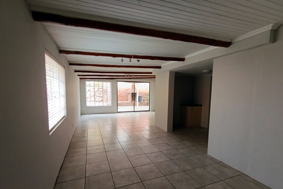 5 Bedroom Property for Sale in Rietondale Gauteng