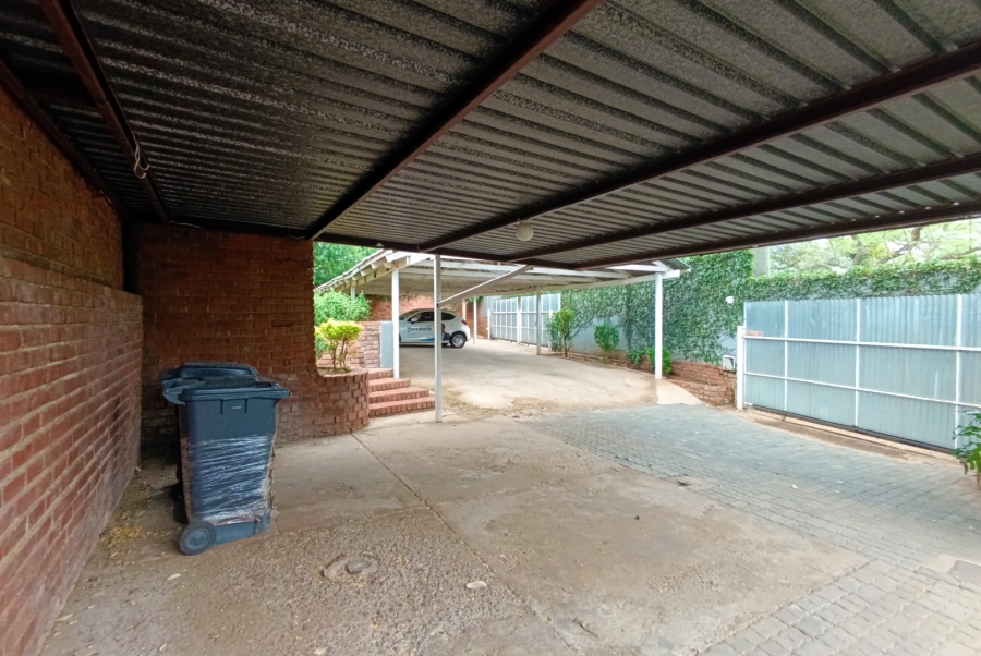 5 Bedroom Property for Sale in Rietondale Gauteng