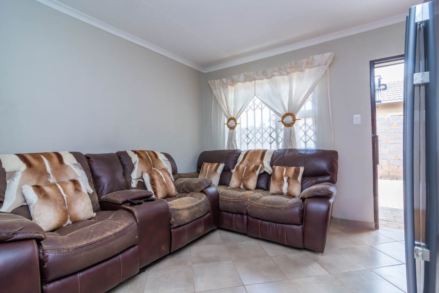 2 Bedroom Property for Sale in Wilfordon Gauteng