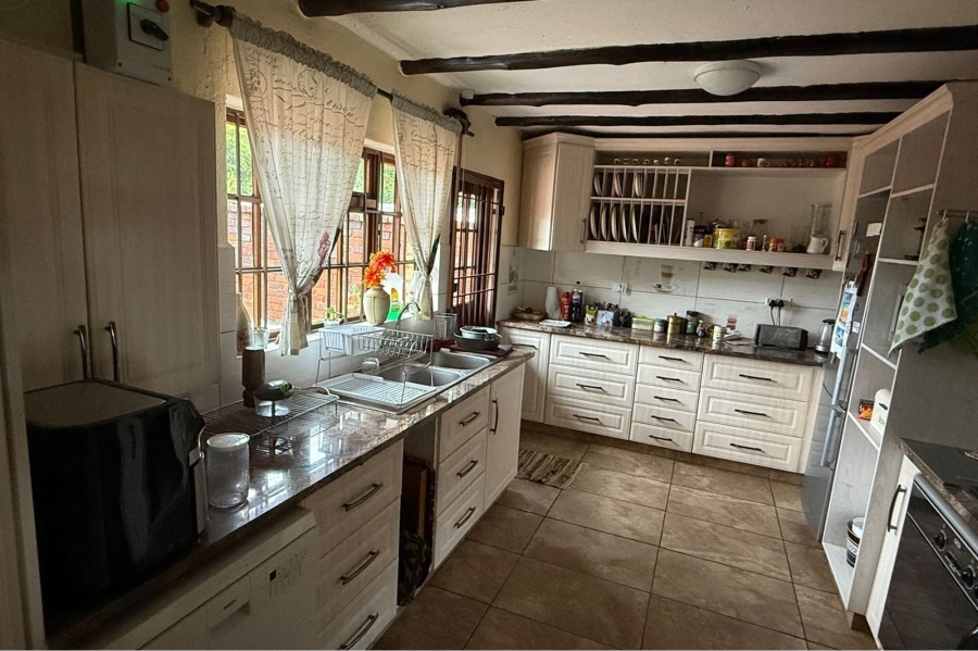4 Bedroom Property for Sale in Gerardsville Gauteng