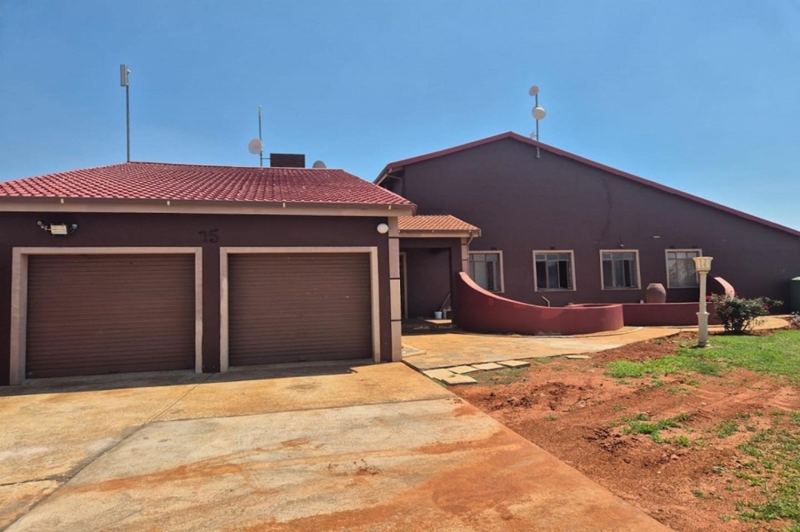 4 Bedroom Property for Sale in Hillshaven Gauteng