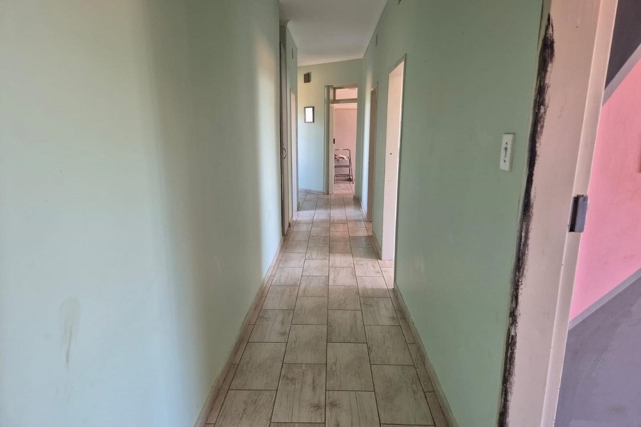 4 Bedroom Property for Sale in Hillshaven Gauteng