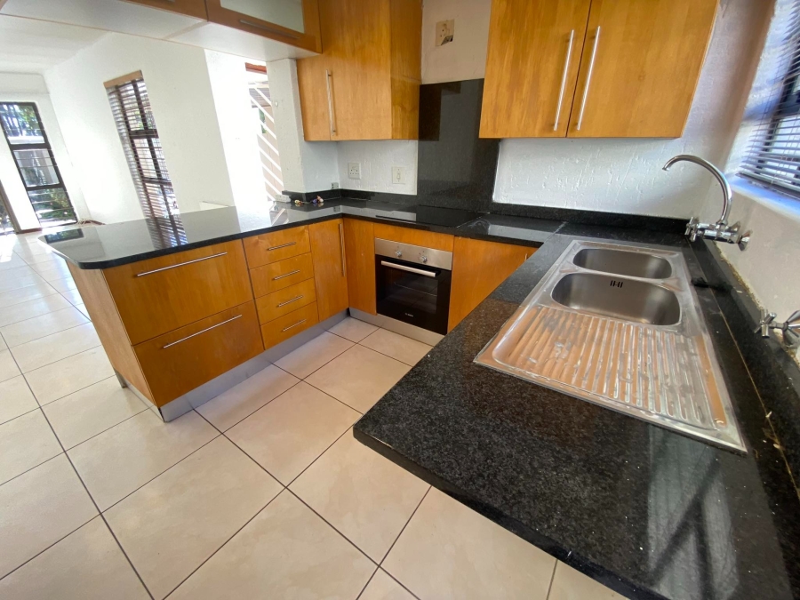 To Let 2 Bedroom Property for Rent in Morningside Gauteng