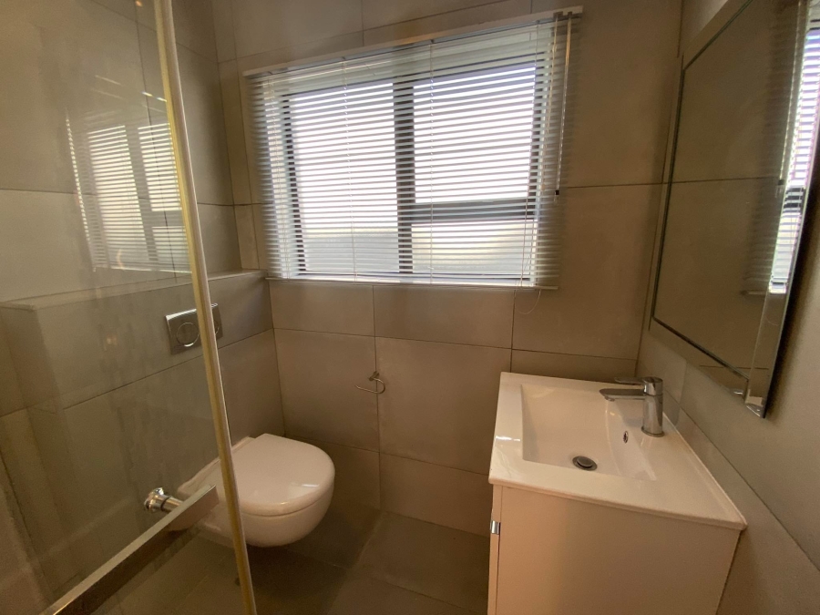 To Let 2 Bedroom Property for Rent in Morningside Gauteng