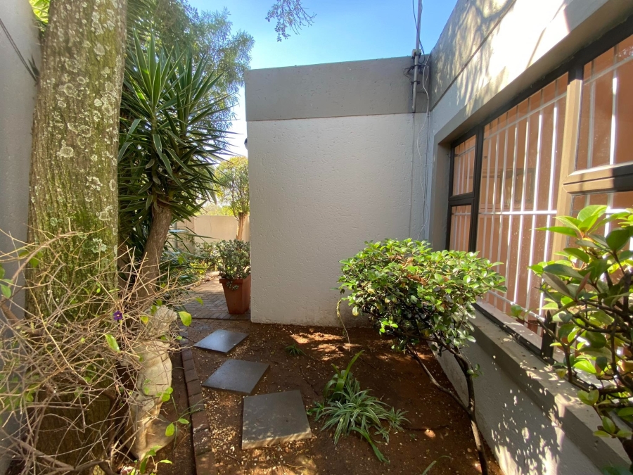 To Let 2 Bedroom Property for Rent in Morningside Gauteng