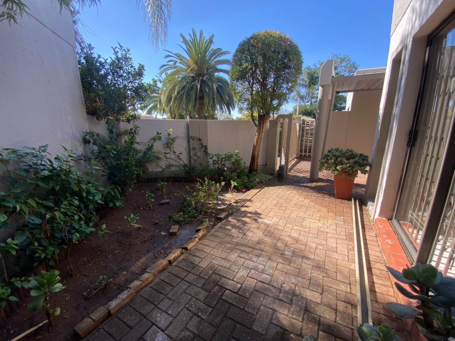 To Let 2 Bedroom Property for Rent in Morningside Gauteng