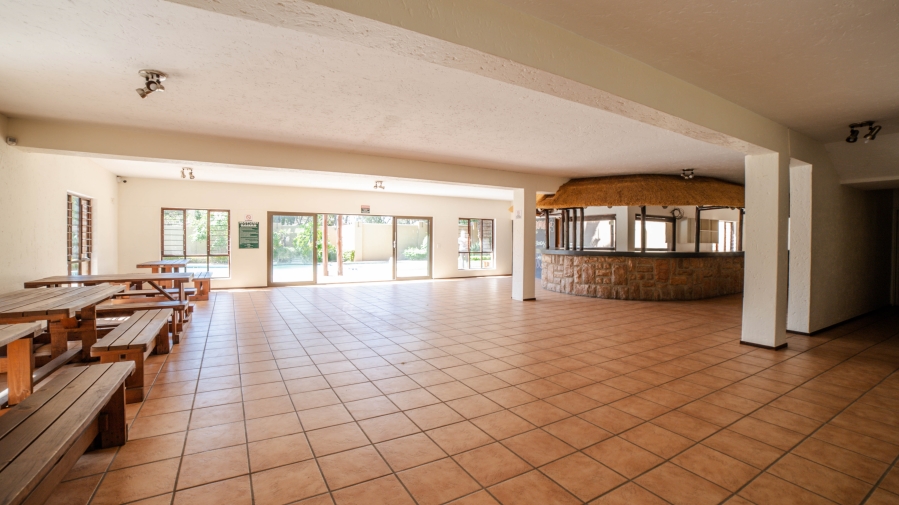 2 Bedroom Property for Sale in Lonehill Gauteng