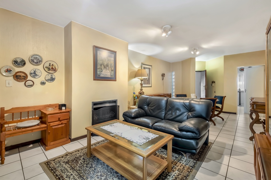 2 Bedroom Property for Sale in Hyde Park Gauteng