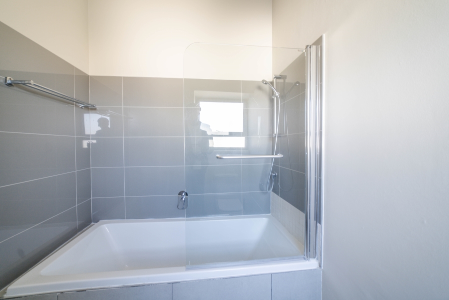 To Let 3 Bedroom Property for Rent in Broadacres Gauteng