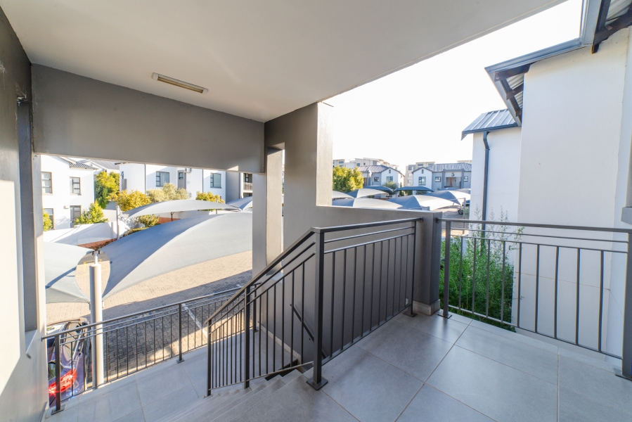 To Let 3 Bedroom Property for Rent in Broadacres Gauteng