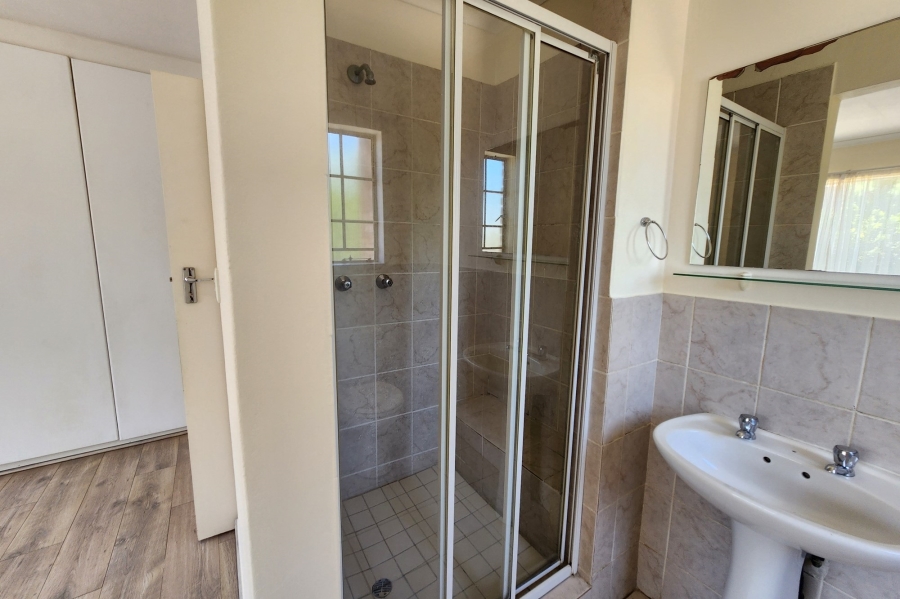 To Let 2 Bedroom Property for Rent in Halfway Gardens Gauteng