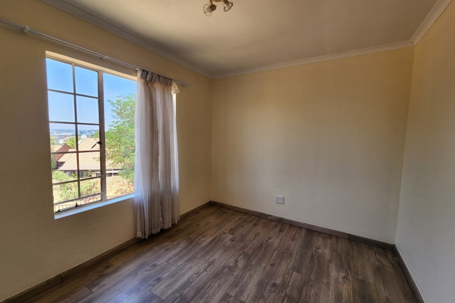 To Let 2 Bedroom Property for Rent in Halfway Gardens Gauteng