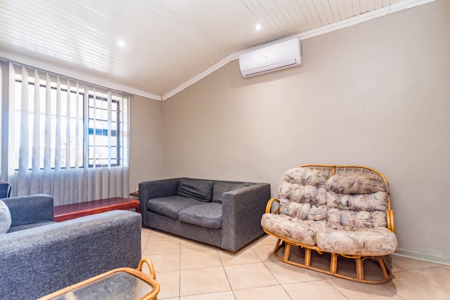 3 Bedroom Property for Sale in Wilro Park Gauteng