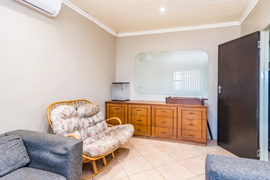 3 Bedroom Property for Sale in Wilro Park Gauteng