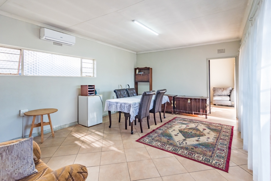 3 Bedroom Property for Sale in Wilro Park Gauteng