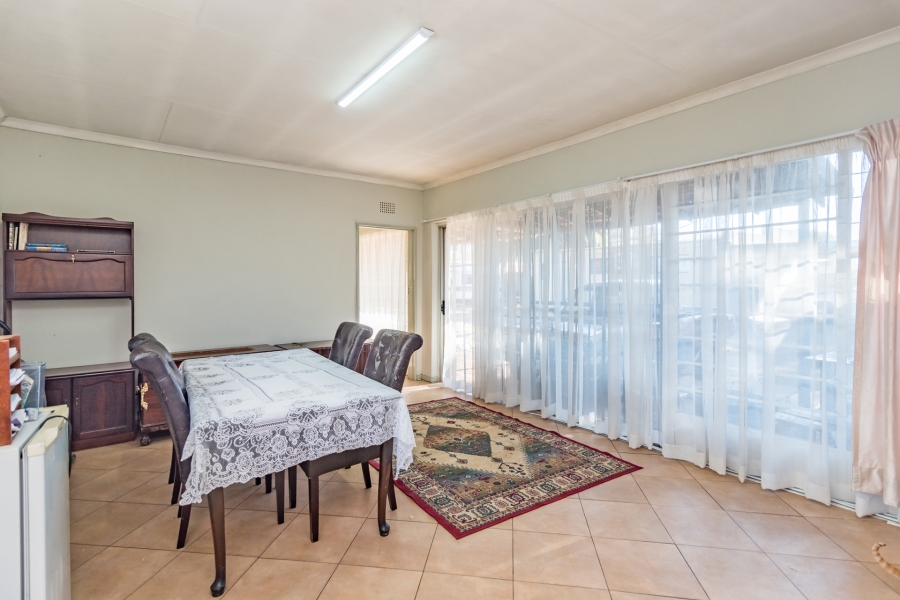 3 Bedroom Property for Sale in Wilro Park Gauteng