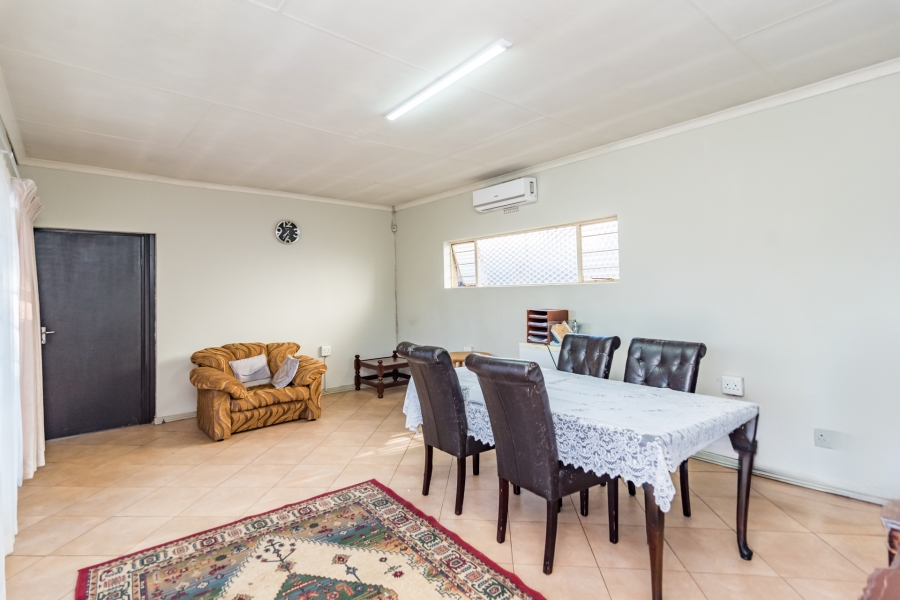 3 Bedroom Property for Sale in Wilro Park Gauteng