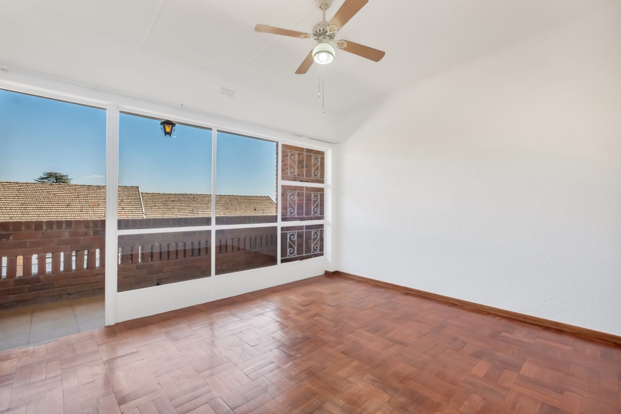 1 Bedroom Property for Sale in Linden Gauteng