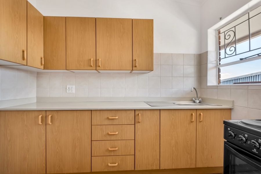 1 Bedroom Property for Sale in Linden Gauteng