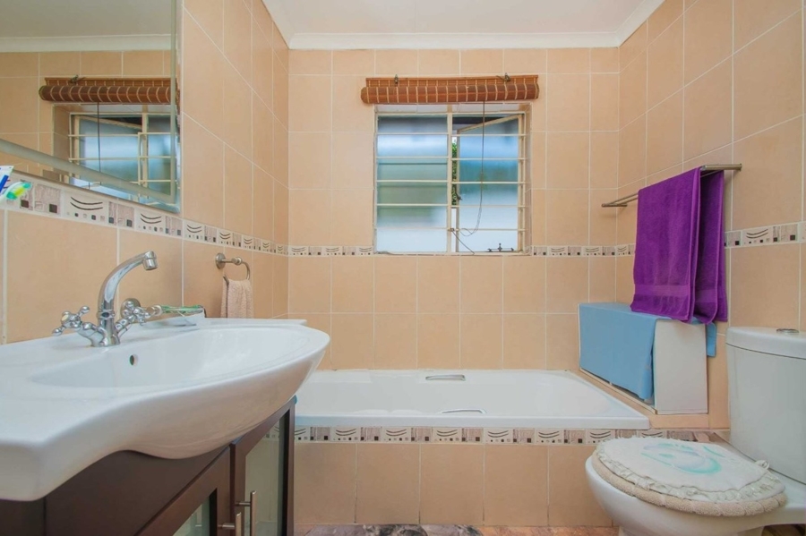 To Let 2 Bedroom Property for Rent in Northwold Gauteng