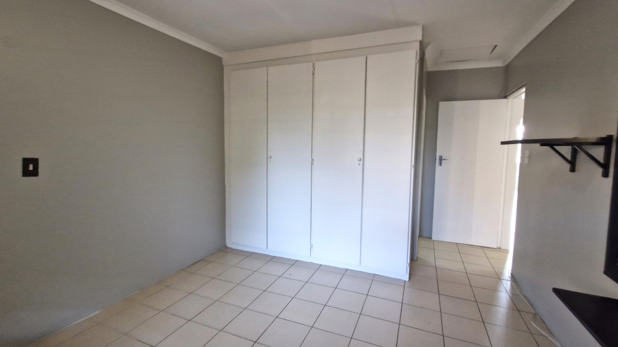 3 Bedroom Property for Sale in Wierda Park Gauteng
