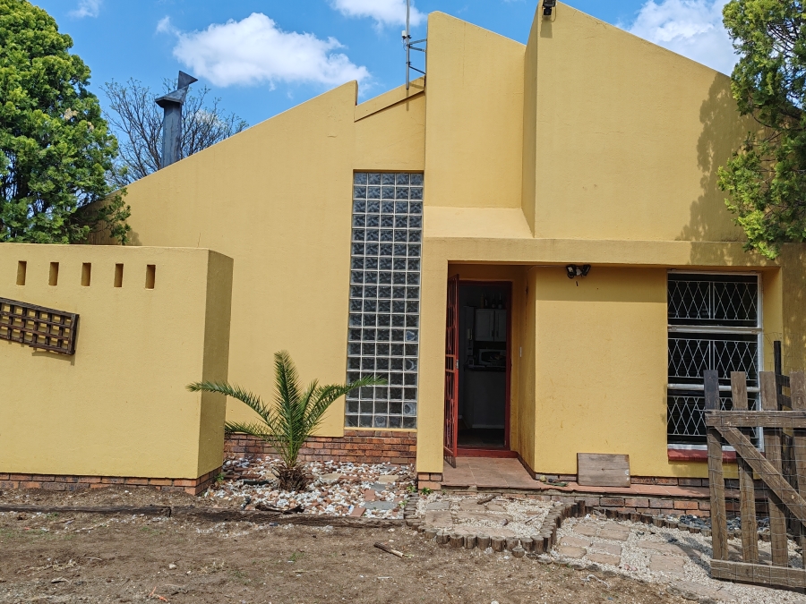 3 Bedroom Property for Sale in Vorna Valley Gauteng