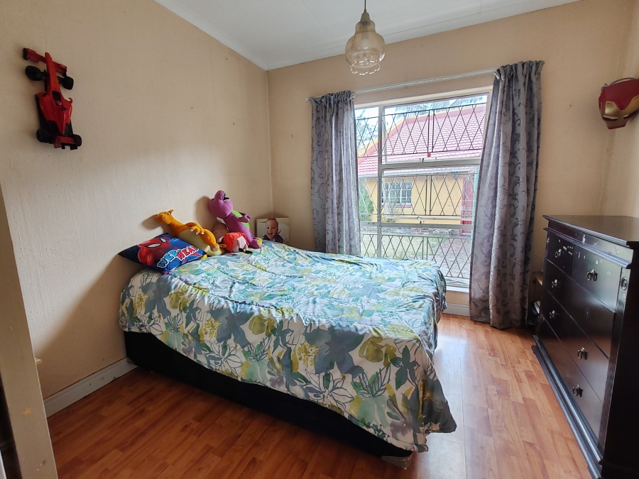 3 Bedroom Property for Sale in Vorna Valley Gauteng