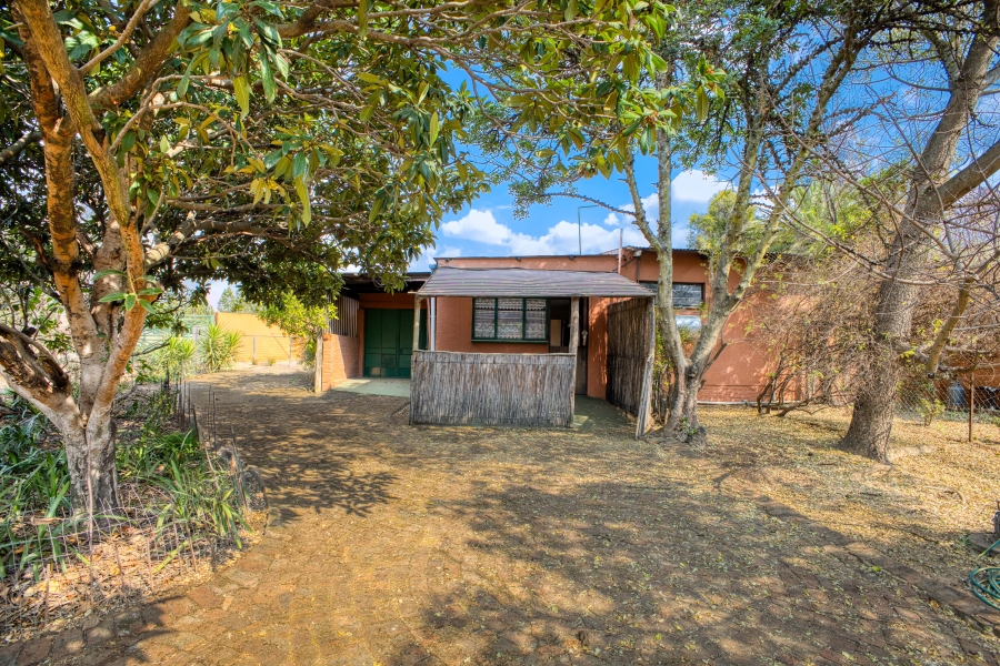 11 Bedroom Property for Sale in Nietgedacht Gauteng