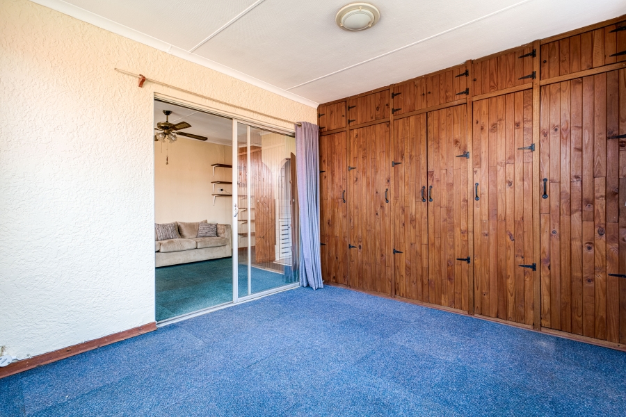 11 Bedroom Property for Sale in Nietgedacht Gauteng