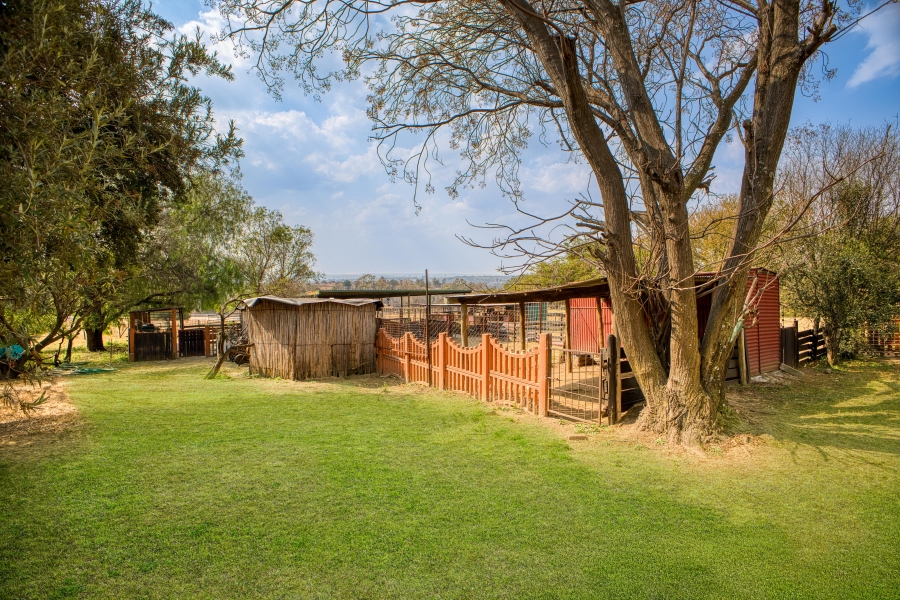 11 Bedroom Property for Sale in Nietgedacht Gauteng
