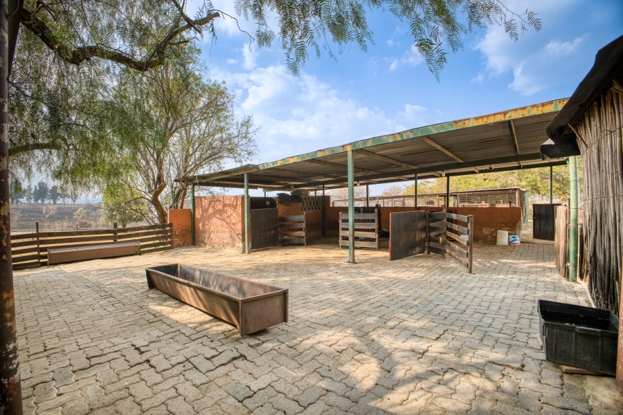 11 Bedroom Property for Sale in Nietgedacht Gauteng