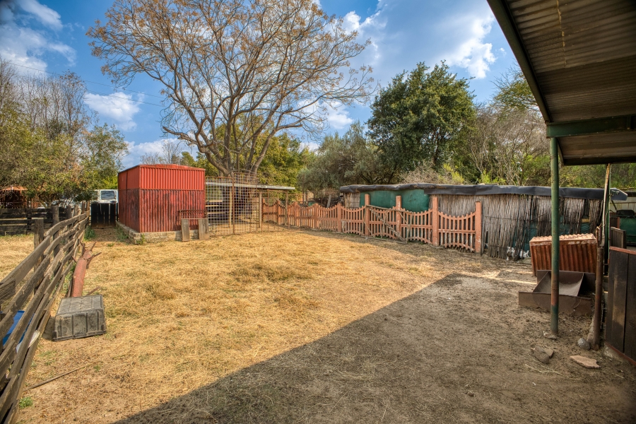 11 Bedroom Property for Sale in Nietgedacht Gauteng