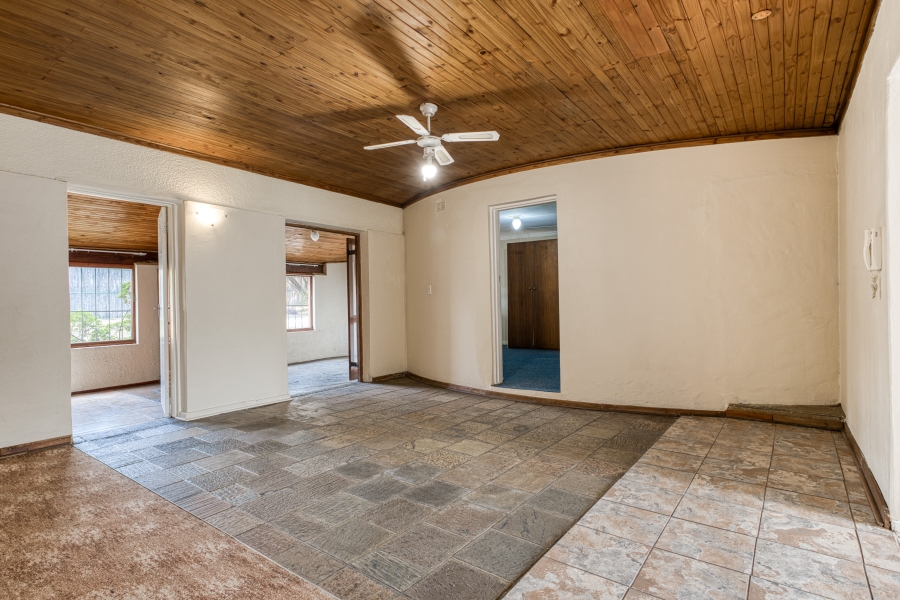 11 Bedroom Property for Sale in Nietgedacht Gauteng