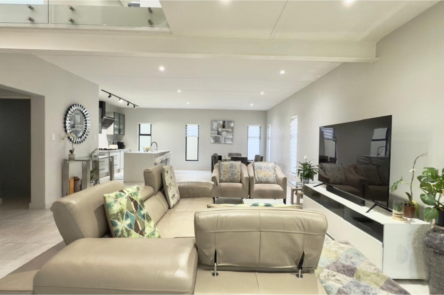 To Let 3 Bedroom Property for Rent in Bryanston Gauteng