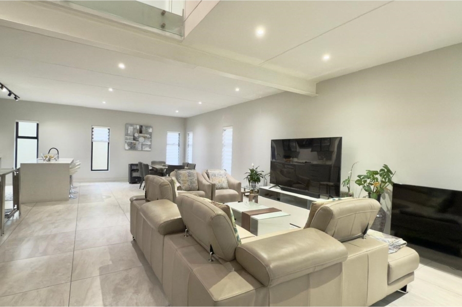 To Let 3 Bedroom Property for Rent in Bryanston Gauteng