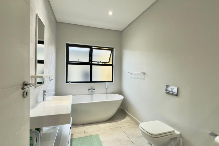 To Let 3 Bedroom Property for Rent in Bryanston Gauteng
