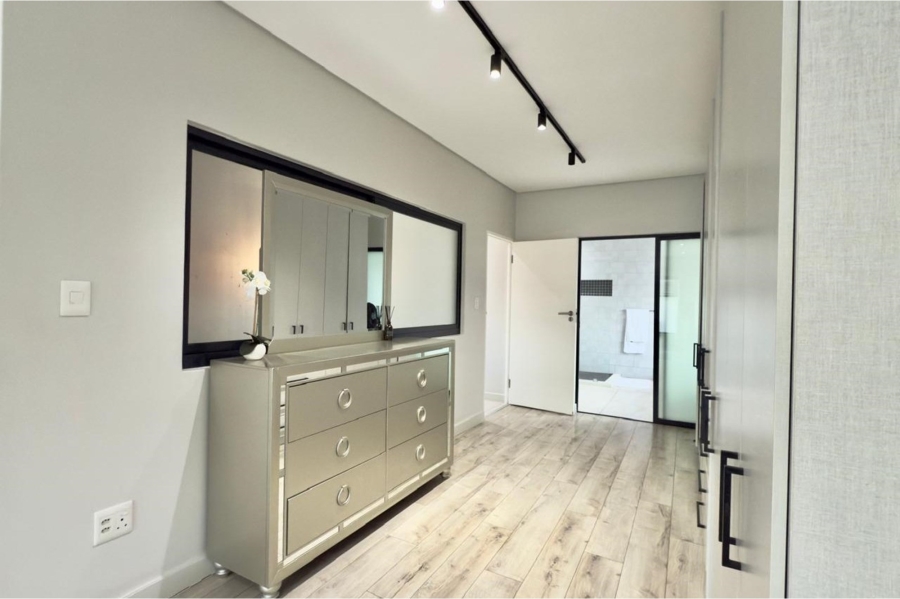 To Let 3 Bedroom Property for Rent in Bryanston Gauteng