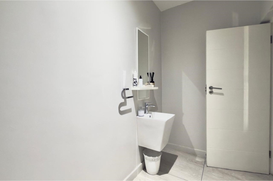 To Let 3 Bedroom Property for Rent in Bryanston Gauteng