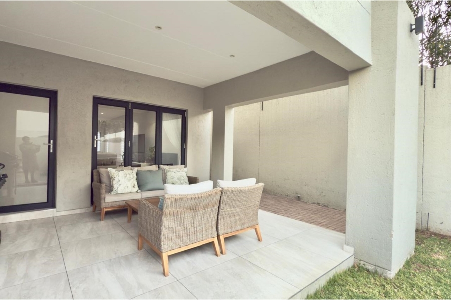 To Let 3 Bedroom Property for Rent in Bryanston Gauteng