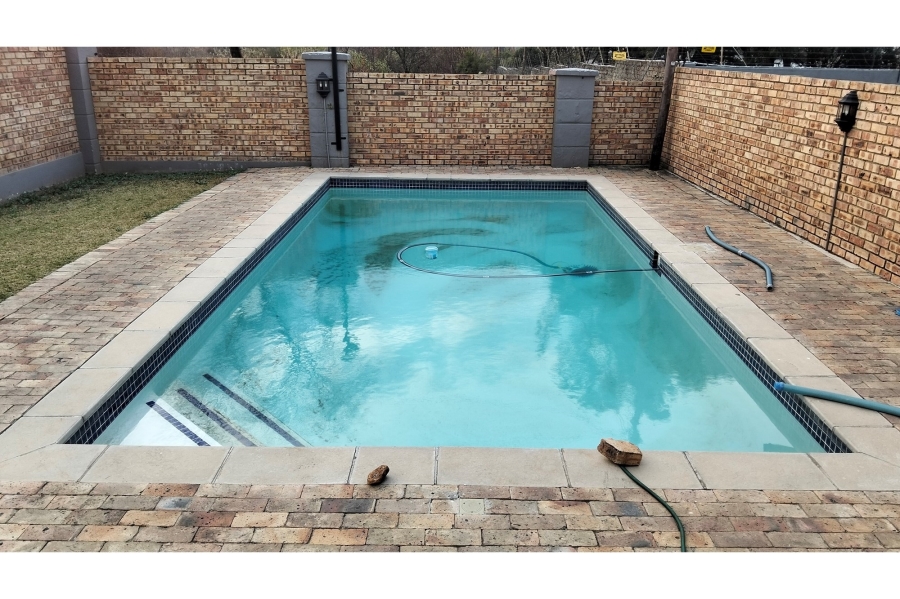 4 Bedroom Property for Sale in Ruimsig Gauteng