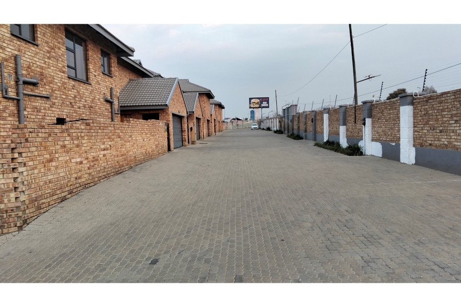 4 Bedroom Property for Sale in Ruimsig Gauteng