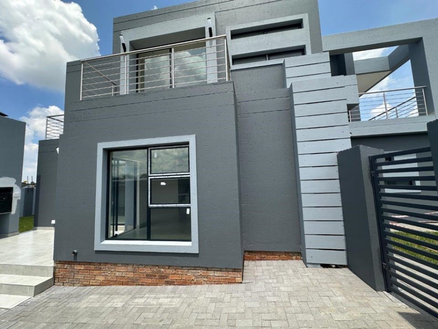 3 Bedroom Property for Sale in Helderwyk Gauteng