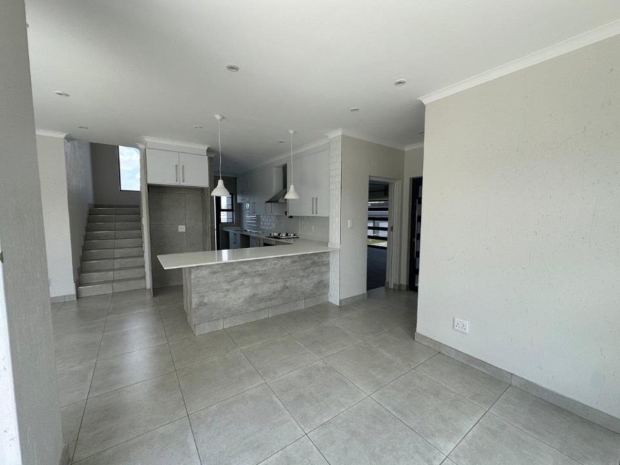 3 Bedroom Property for Sale in Helderwyk Gauteng