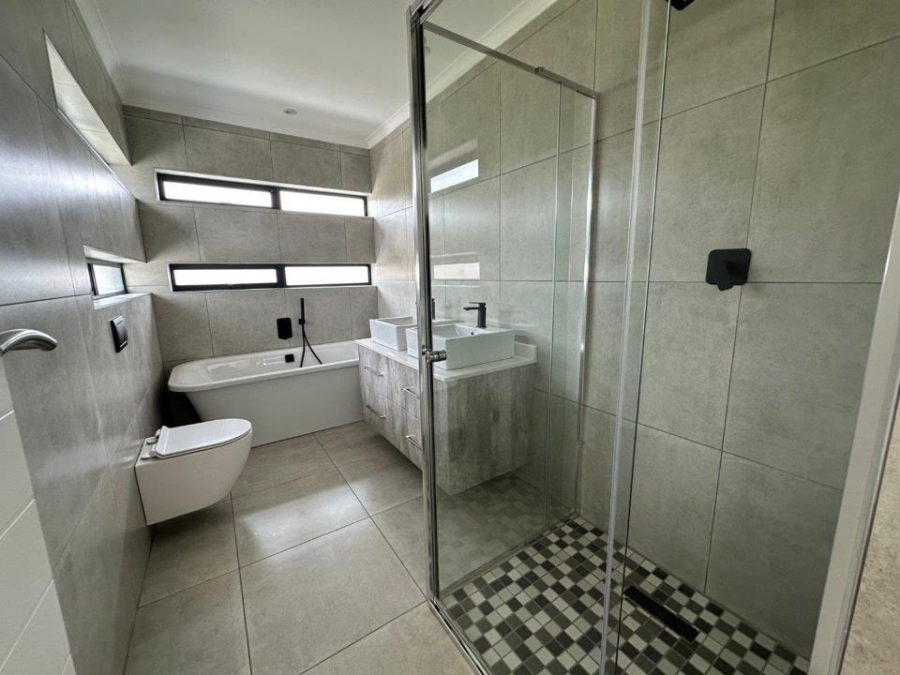 3 Bedroom Property for Sale in Helderwyk Gauteng