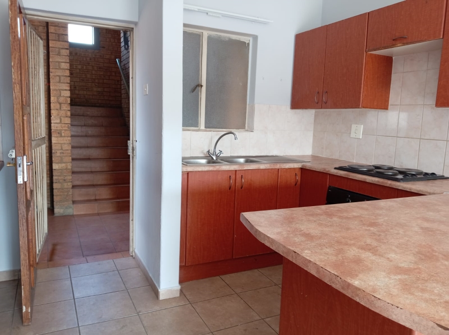 2 Bedroom Property for Sale in Birchleigh Gauteng