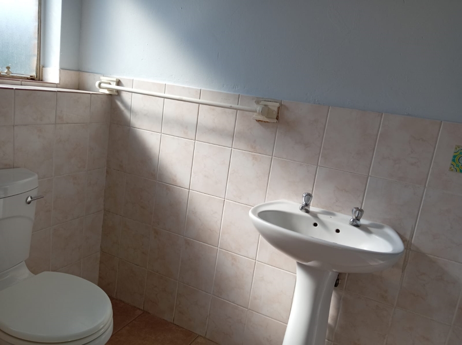 2 Bedroom Property for Sale in Birchleigh Gauteng