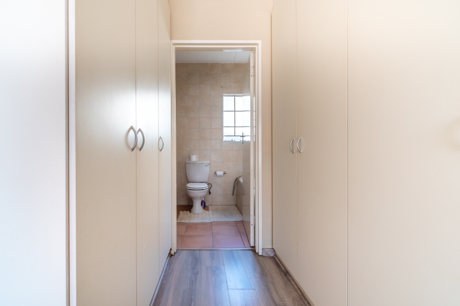 2 Bedroom Property for Sale in North Riding Gauteng